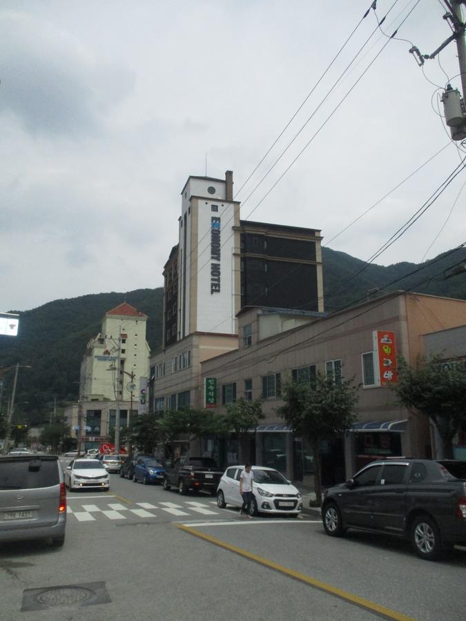 Ekonomy Hotel Jeongseon Exterior foto