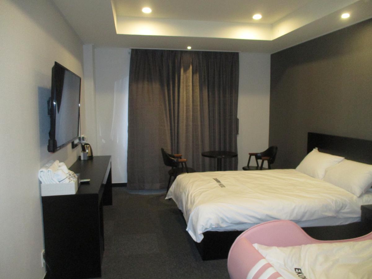 Ekonomy Hotel Jeongseon Exterior foto